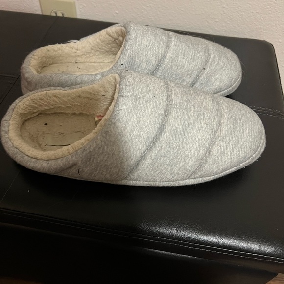 PINK slippers - Picture 4 of 5